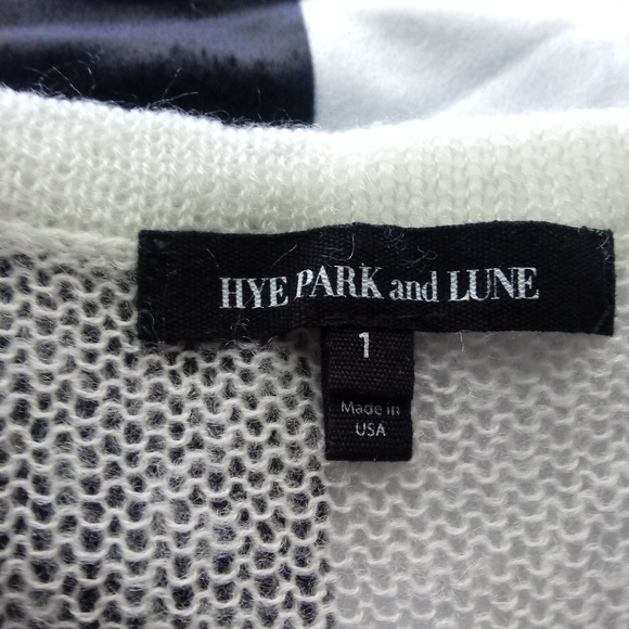 Hye Park and Lune Sweater - Picture 2 of 7